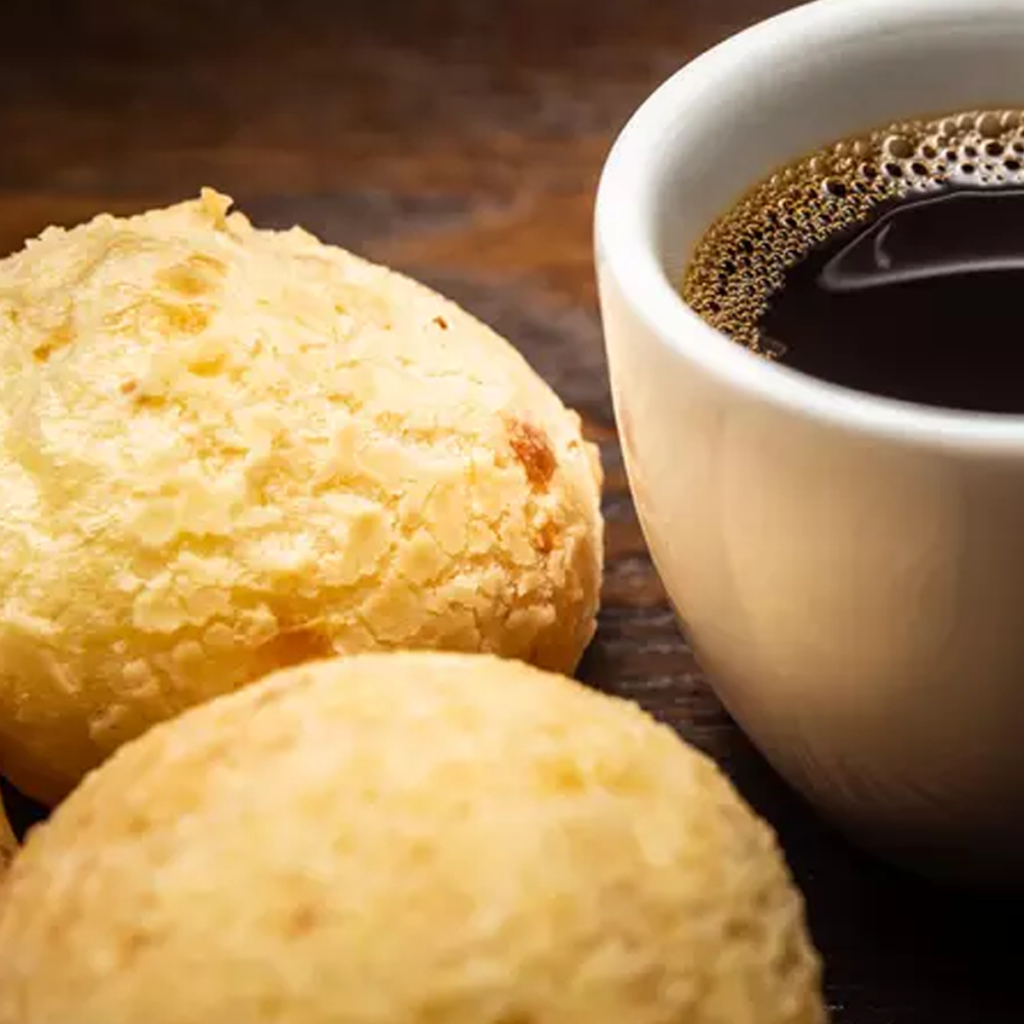 Pão de Queijo + Café